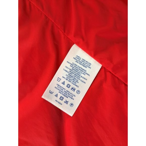 Womens Lands End Puffer Vest Down Insulated Red Nylon Snap Closure Size Small - Picture 5 of 5